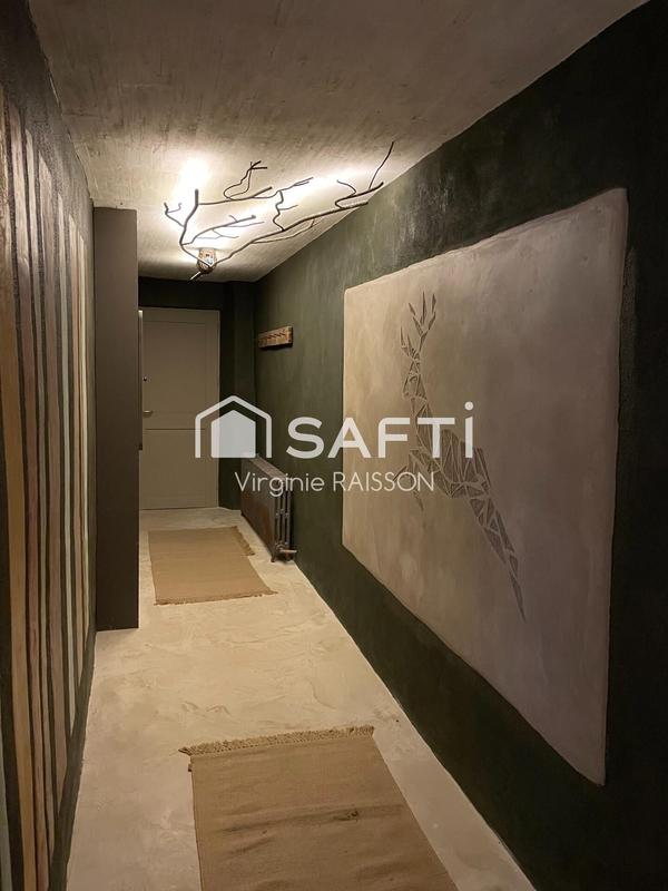 Appartement - 245 m² - 8 pièces