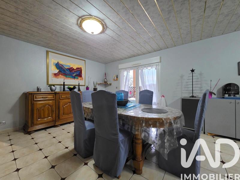 Appartement - 92 m² - 5 pièces