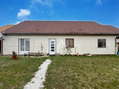 Maison - 122 m² - 5 pièces