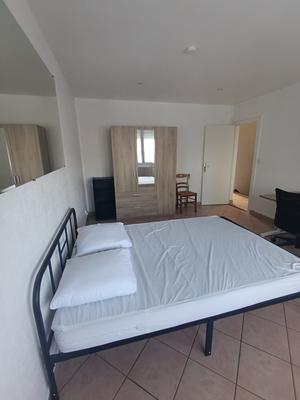 Appartement - 122 m² - 9 pièces