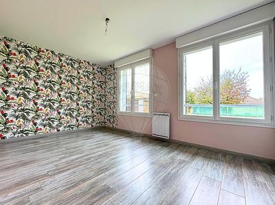 Maison - 108 m² - 4 pièces