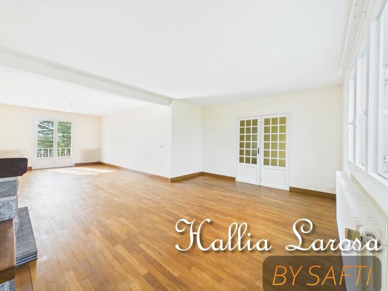 Maison - 177 m² - 7 pièces