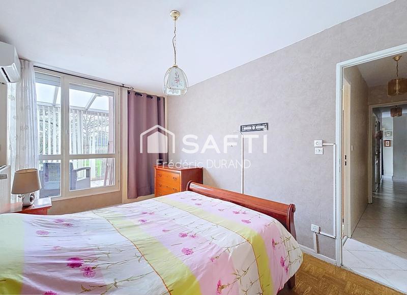 Appartement - 81 m² - 3 pièces