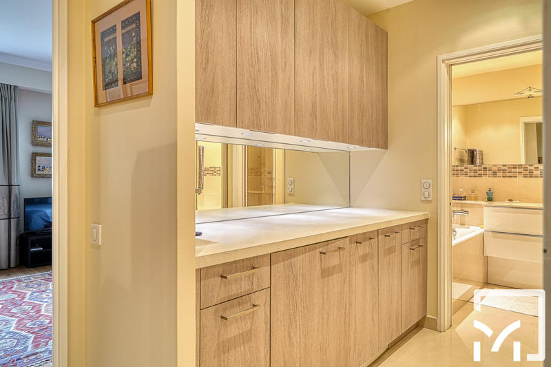 Duplex - 210 m² - 7 pièces