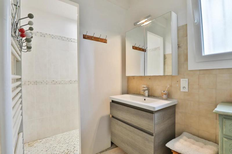 Maison - 209 m² - 8 pièces