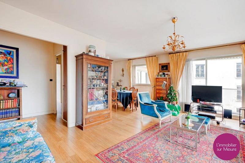 Appartement - 95 m² - 5 pièces