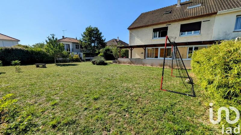 Maison - 199 m² - 7 pièces