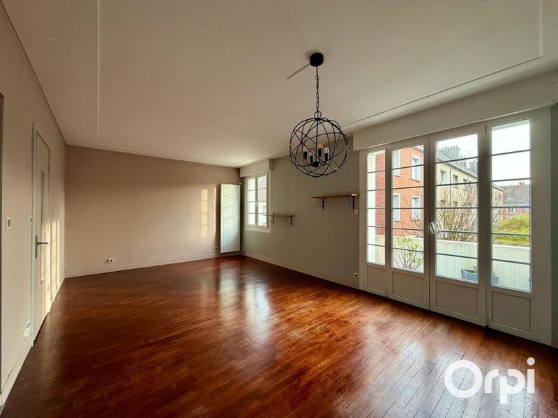 Maison - 167 m² - 6 pièces