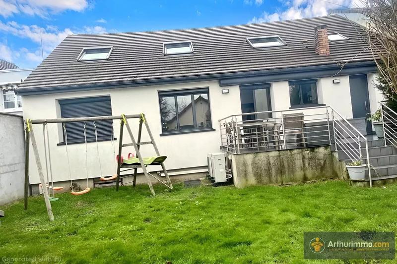 Maison - 200 m² - 7 pièces