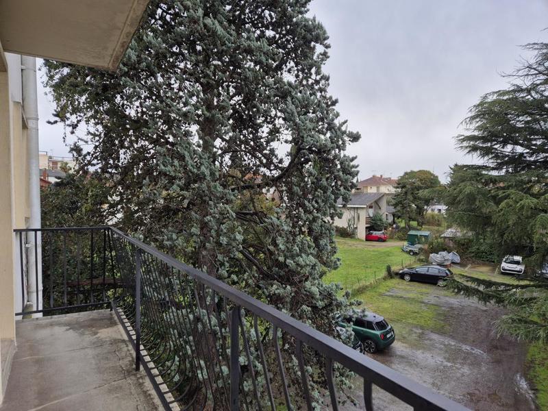 Appartement ancien - 74 m² - 4 pièces