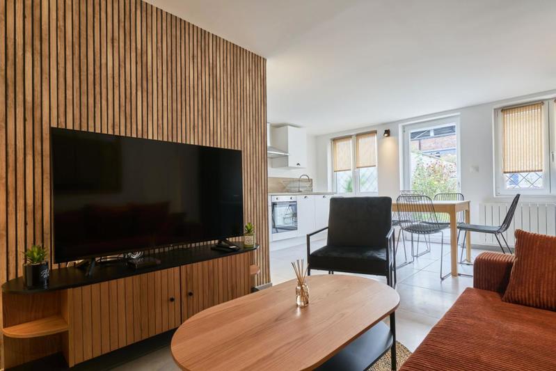 Maison - 94 m² - 6 pièces