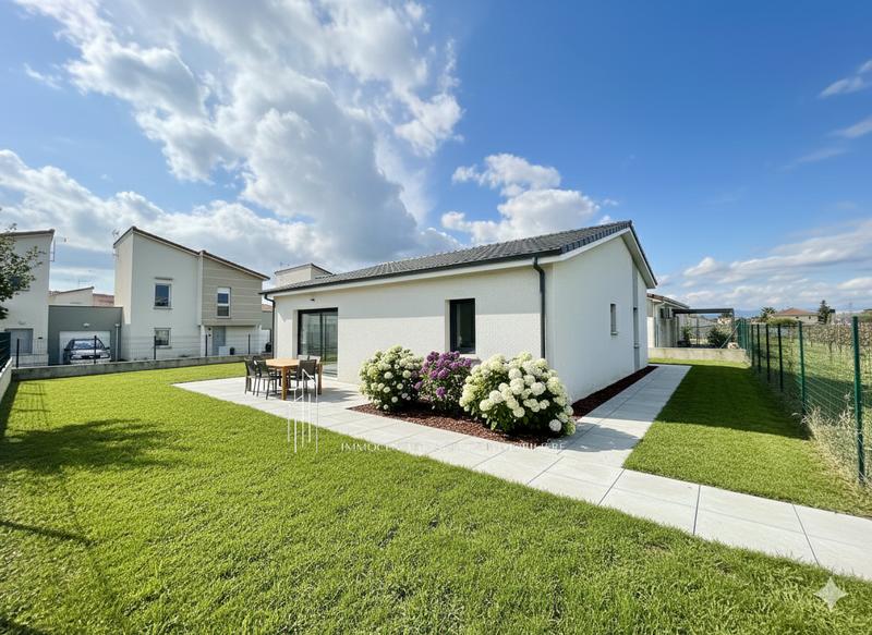 Maison - 100 m² - 4 pièces