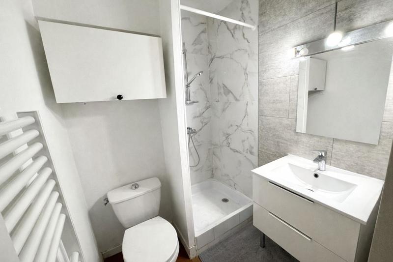 Studio - 30 m² - 2 pièces