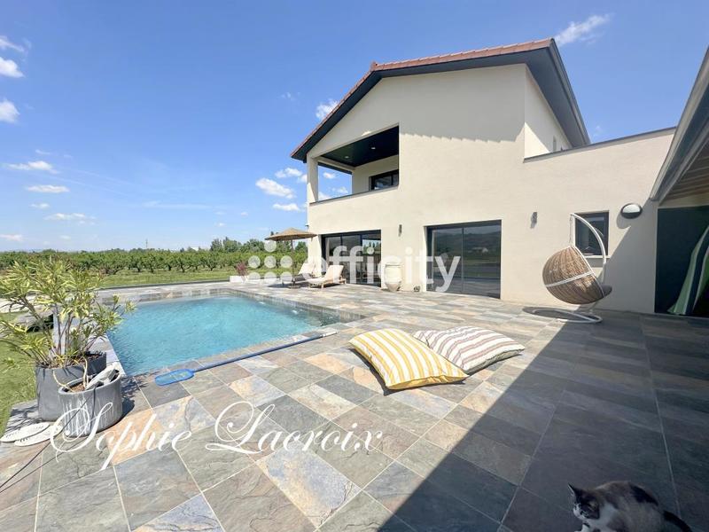 Maison - 191 m² - 7 pièces