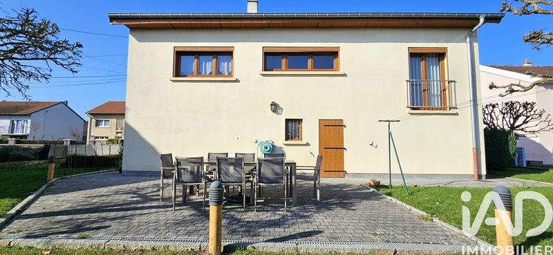 Maison - 110 m² - 5 pièces