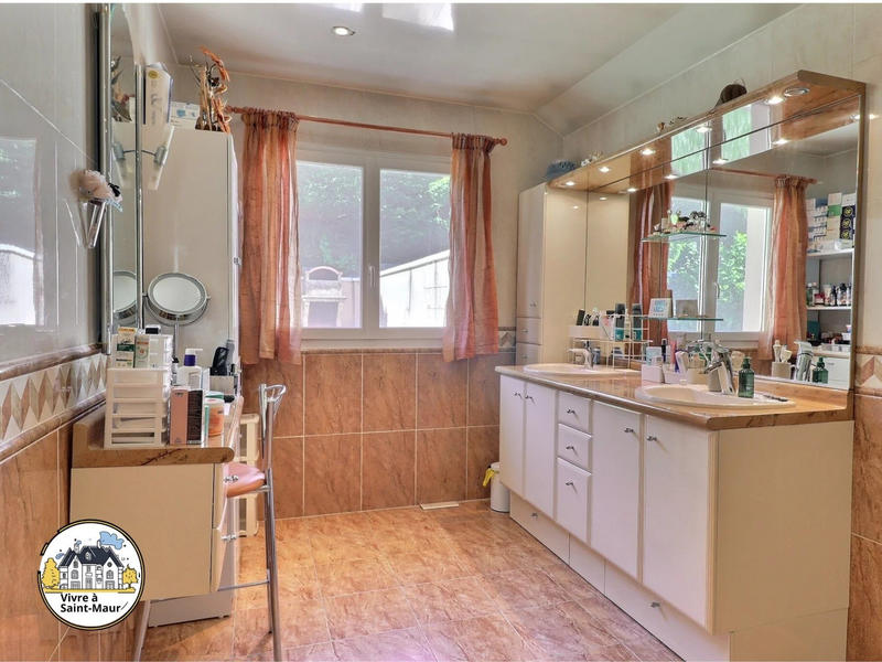 Maison - 149 m² - 6 pièces