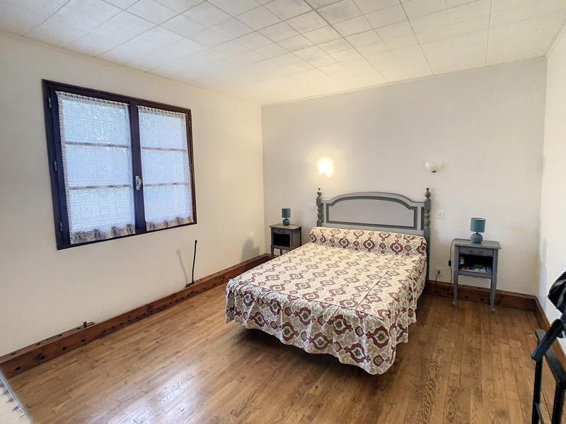 Maison - 104 m² - 4 pièces