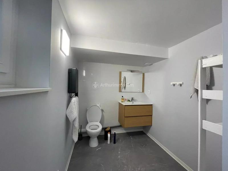 Maison - 310 m² - 11 pièces