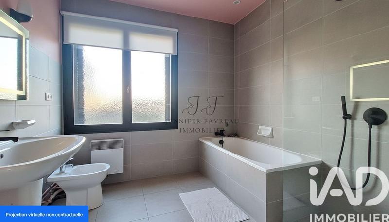 Maison - 83 m² - 4 pièces