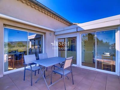 Appartement - 81 m² - 3 pièces