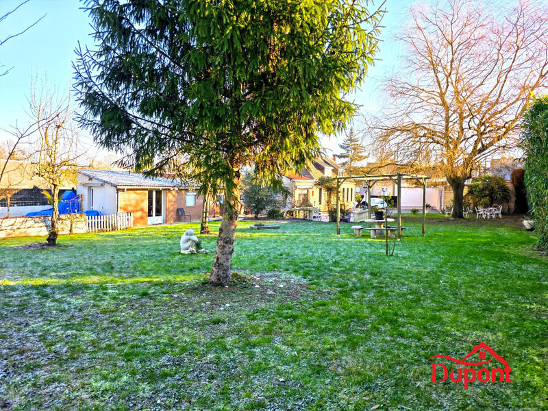 Maison - 160 m² - 8 pièces