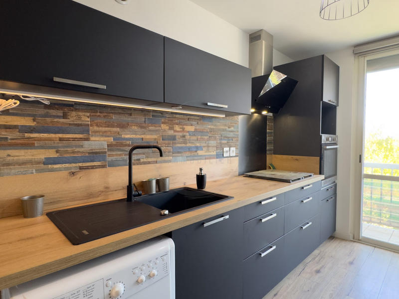 Appartement - 97 m² - 5 pièces