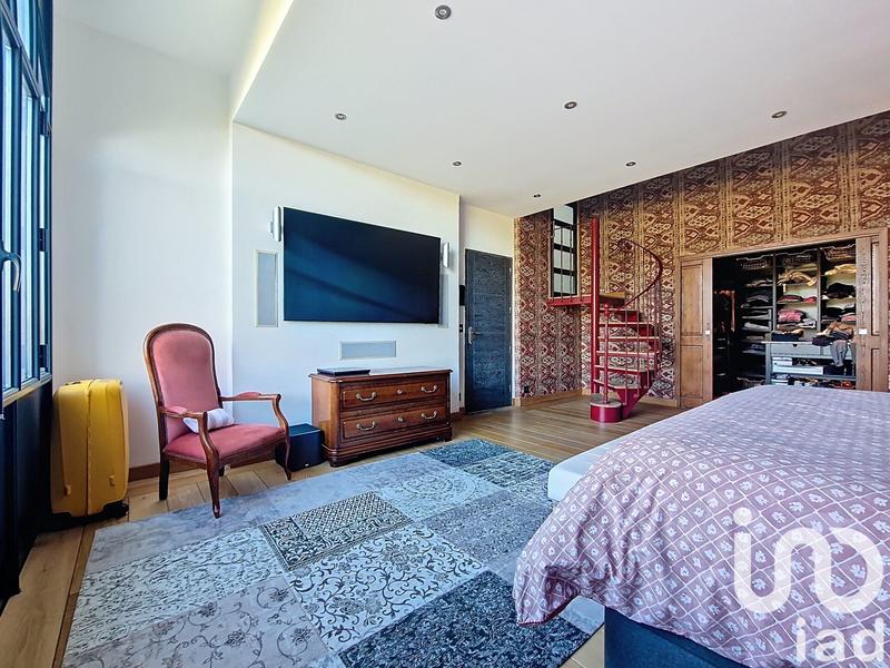 Maison de maîtres - 750 m² - 14 pièces