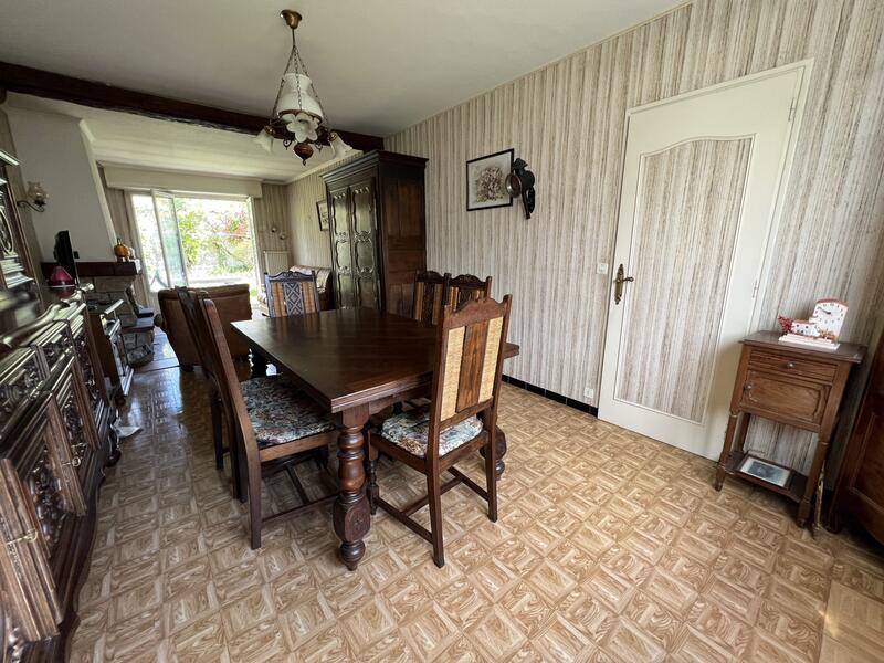 Maison - 92 m² - 5 pièces