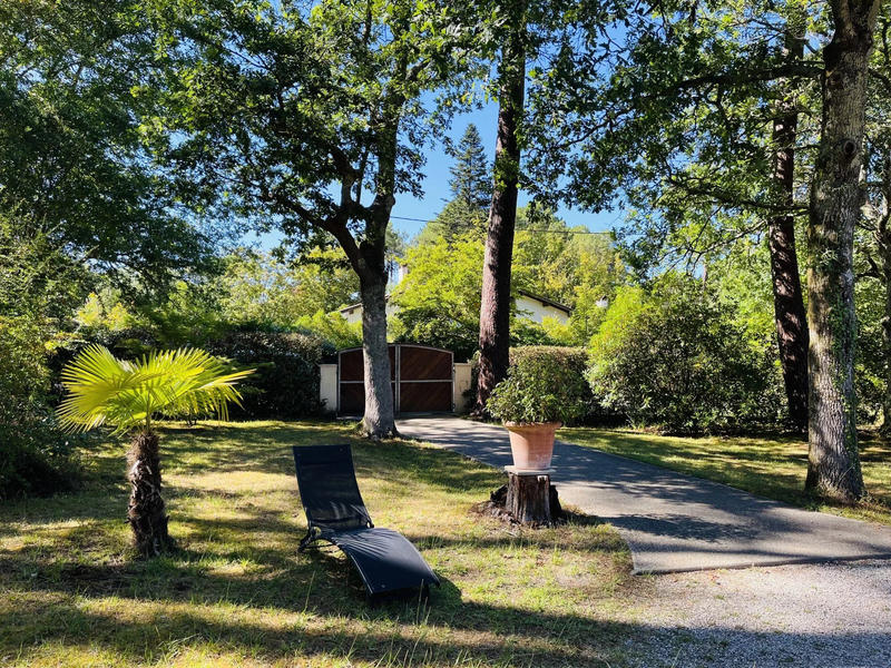 Maison - 185 m² - 7 pièces