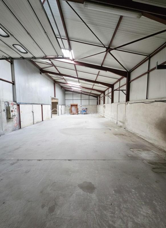 Bureau - 770 m² - 8 pièces