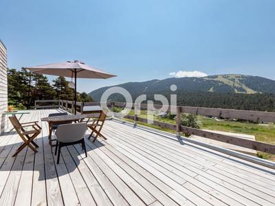 Maison - 250 m² - 6 pièces