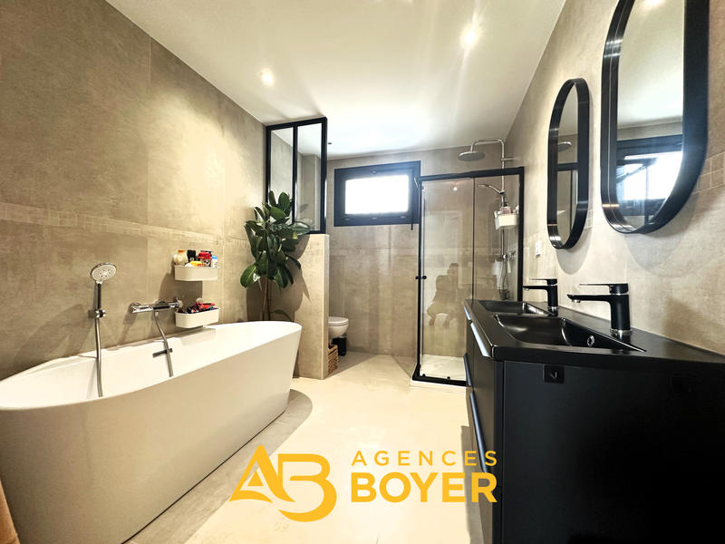 Appartement - 125 m² - 4 pièces