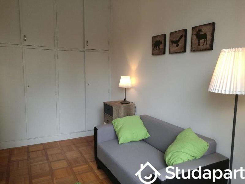 Appartement - 96 m² - 1 pièce