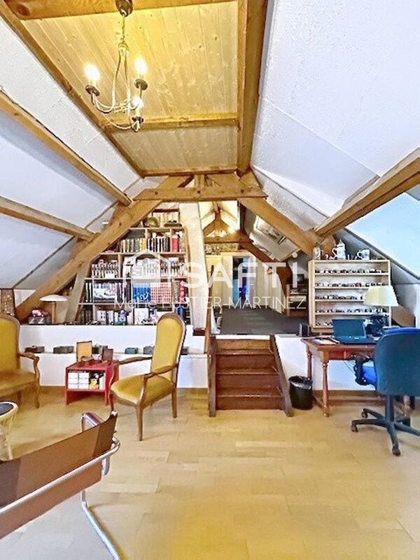 Maison - 169 m² - 7 pièces