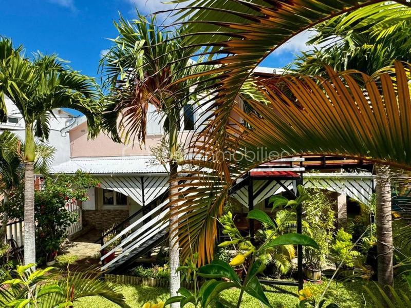 Maison traditionnelle - 130 m² - 6 pièces