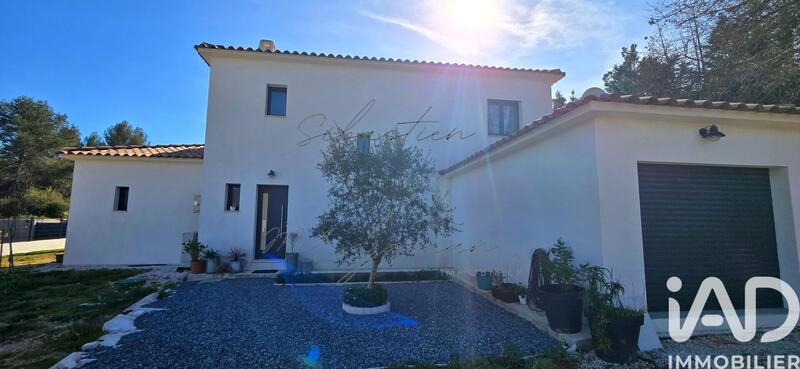 Maison - 157 m² - 5 pièces