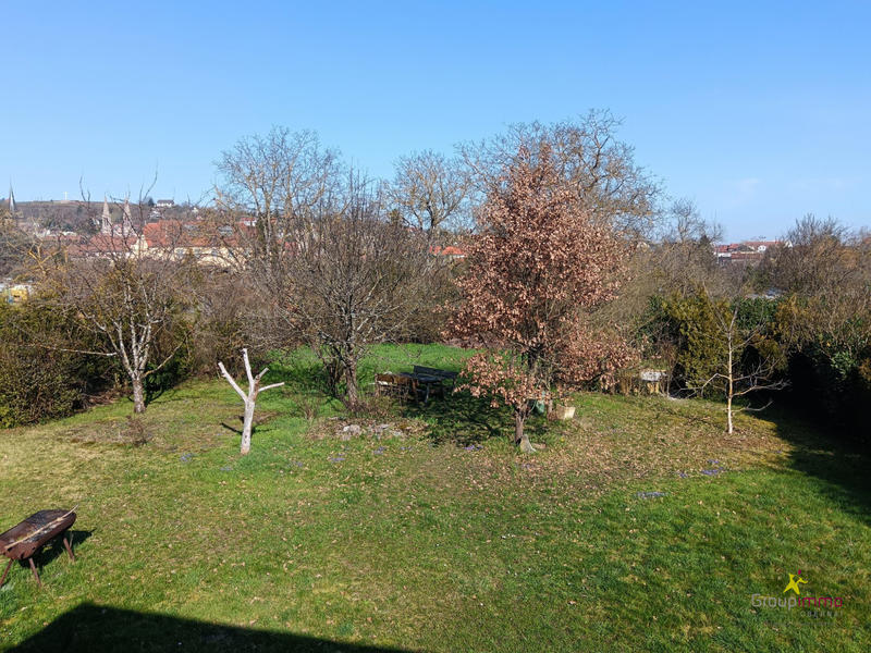 Maison - 179 m² - 8 pièces