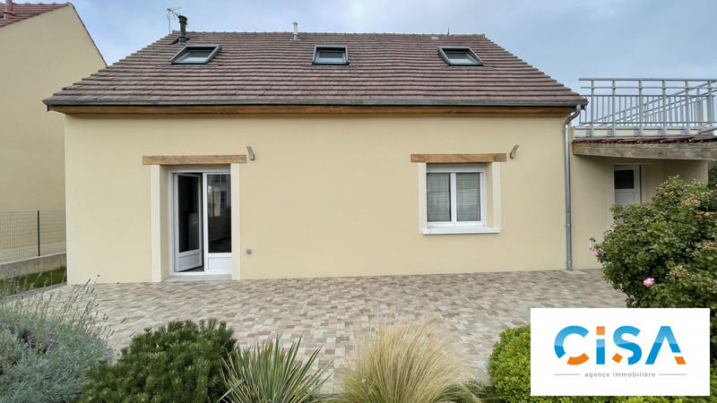 Maison traditionnelle - 106 m² - 5 pièces