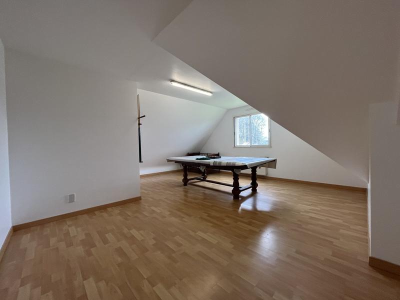 Maison - 180 m² - 8 pièces