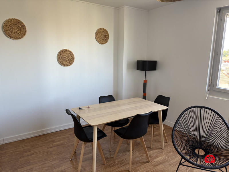 Appartement - 15 m² - 1 pièce