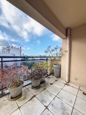 Appartement - 75 m² - 4 pièces