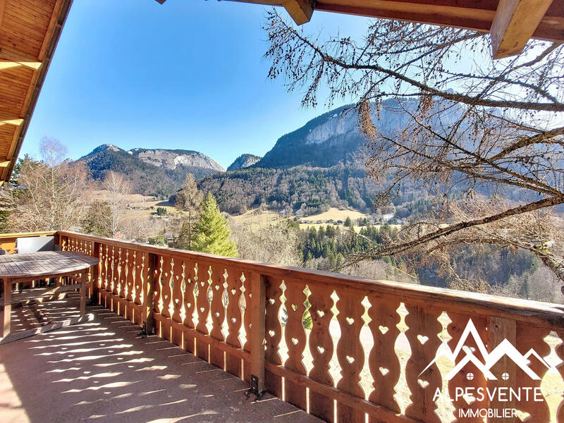 Châlet - 181 m² - 7 pièces