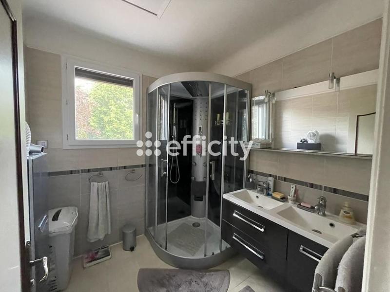 Maison - 160 m² - 5 pièces