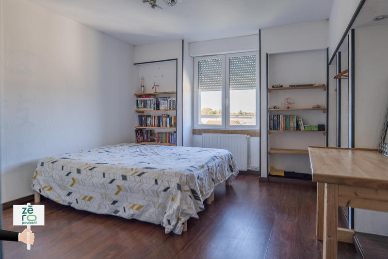 Maison - 230 m² - 10 pièces