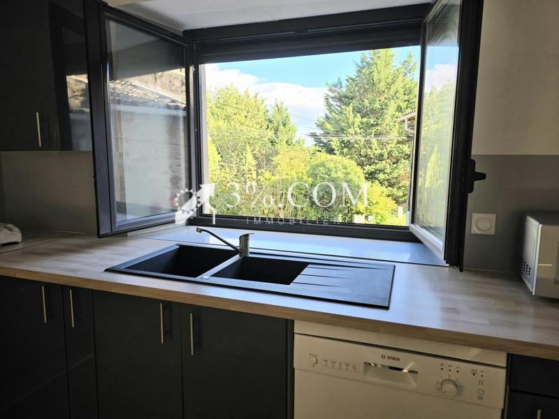 Maison - 96 m² - 5 pièces