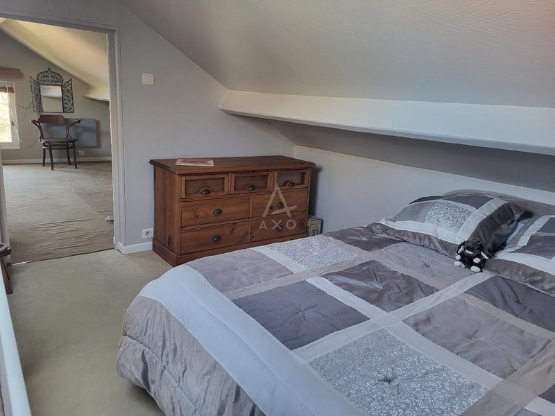 Maison contemporaine - 146 m² - 8 pièces