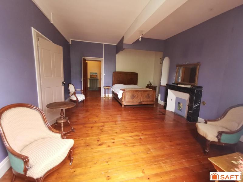 Maison - 410 m² - 10 pièces