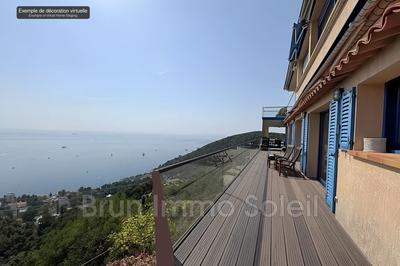 Maison - 178 m² - 7 pièces