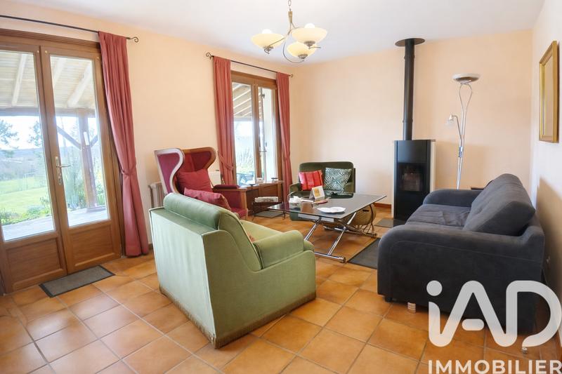 Maison - 97 m² - 7 pièces