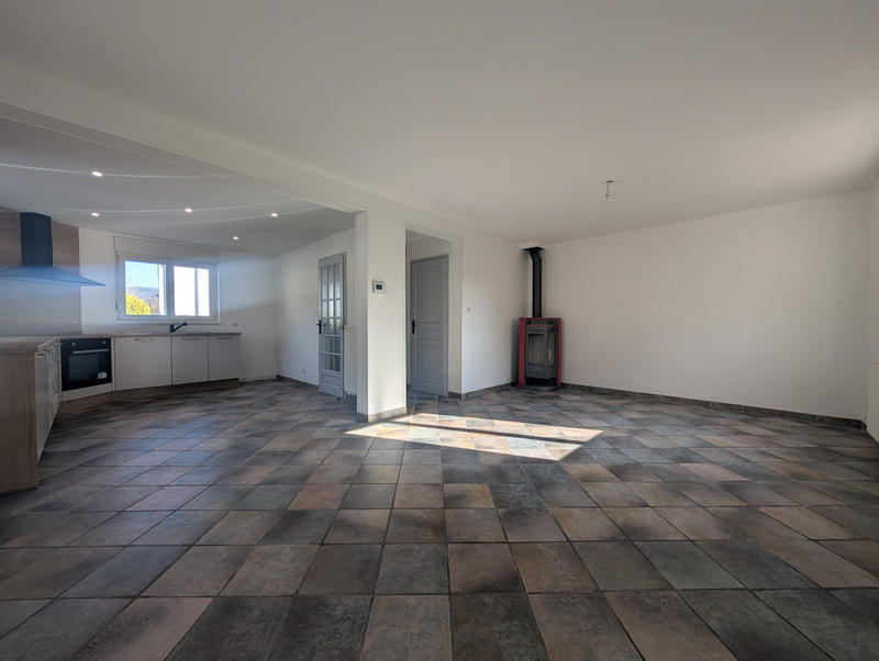 Maison - 90 m² - 5 pièces